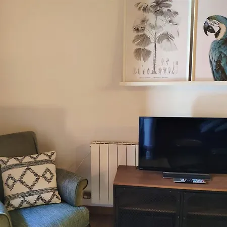 Exclusivo En Edificio Histórico Apartamento *